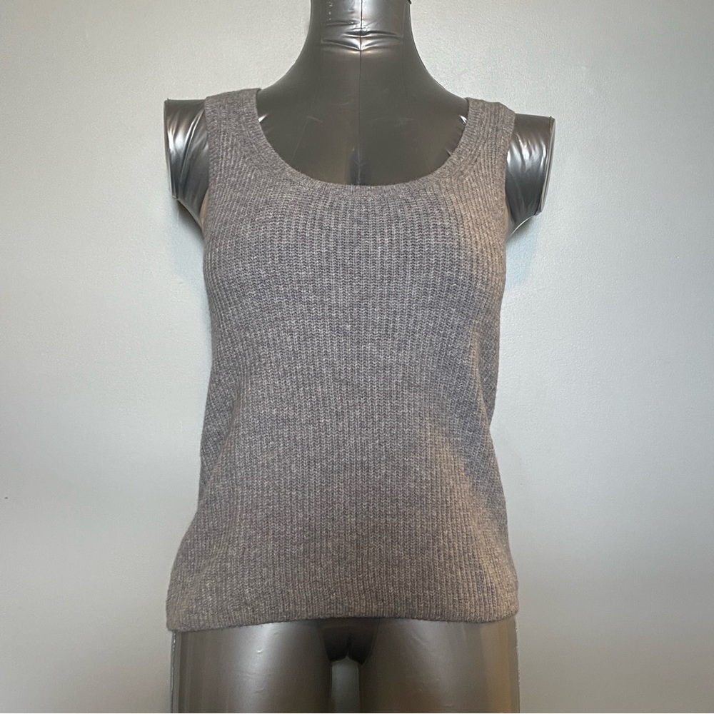 NWT Old Navy sweater tank, medium